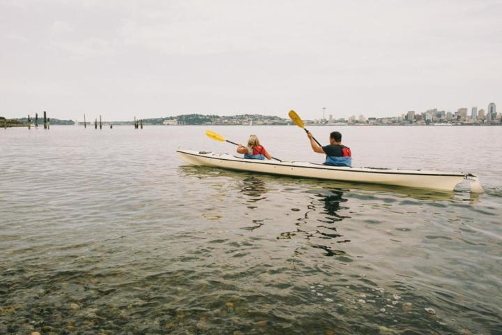 Tandem kayak on Elliot bay